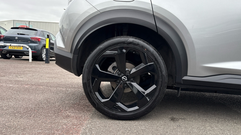 Nissan Juke 1.0 DiG-T Tekna 5dr Petrol Hatchback